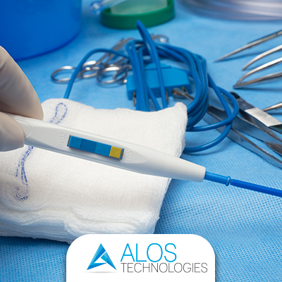 Pareti attrezzate e tavoli operatori